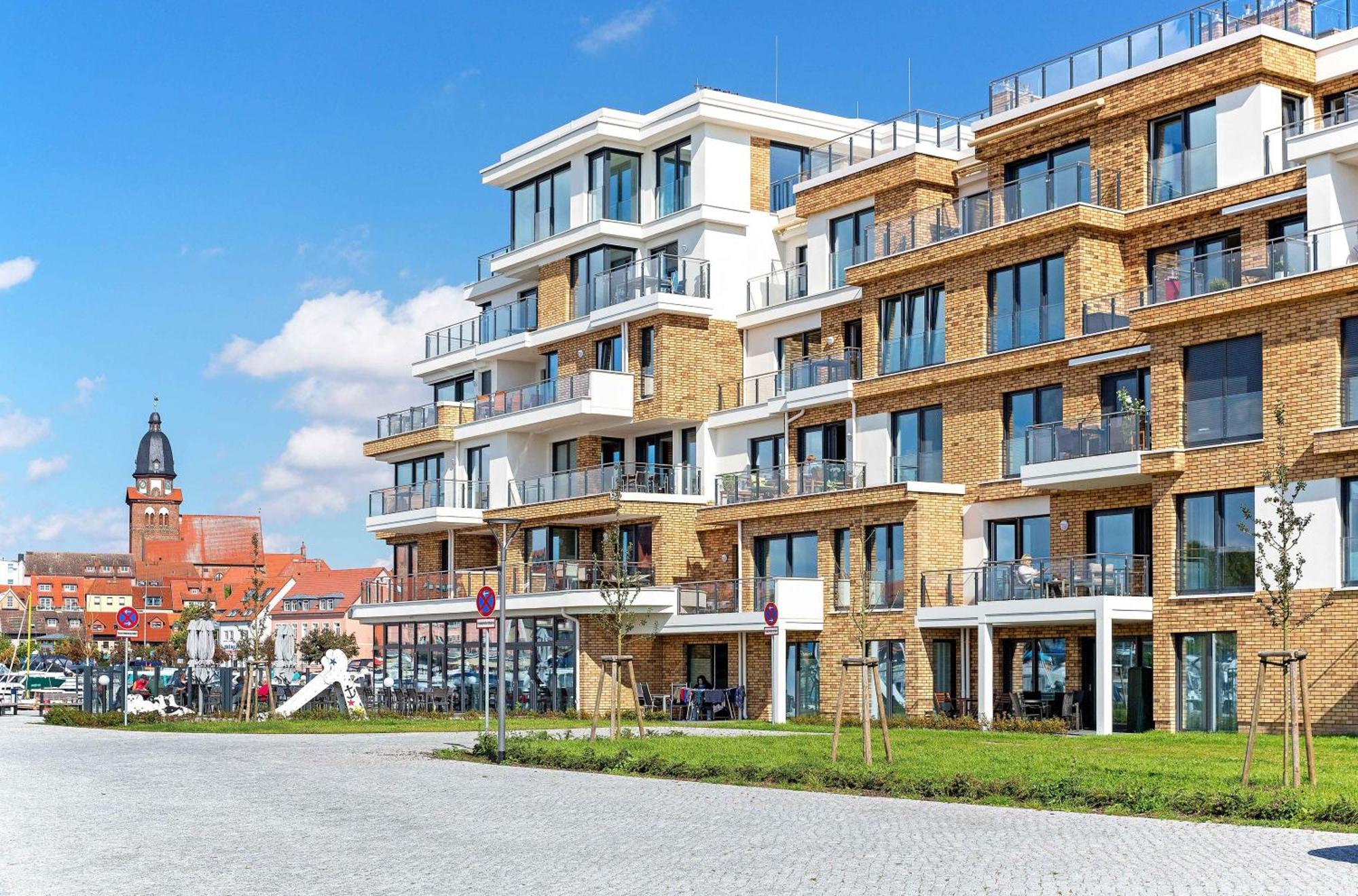 Atlantica - Apartment In Der Hafenresidenz Mit Wellness & Mueritzblick Waren  Exterior foto